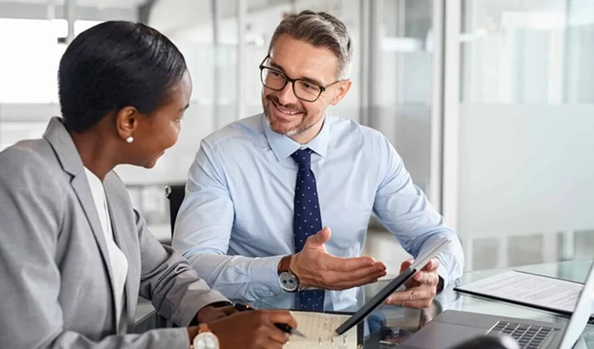 executive- business- consultant